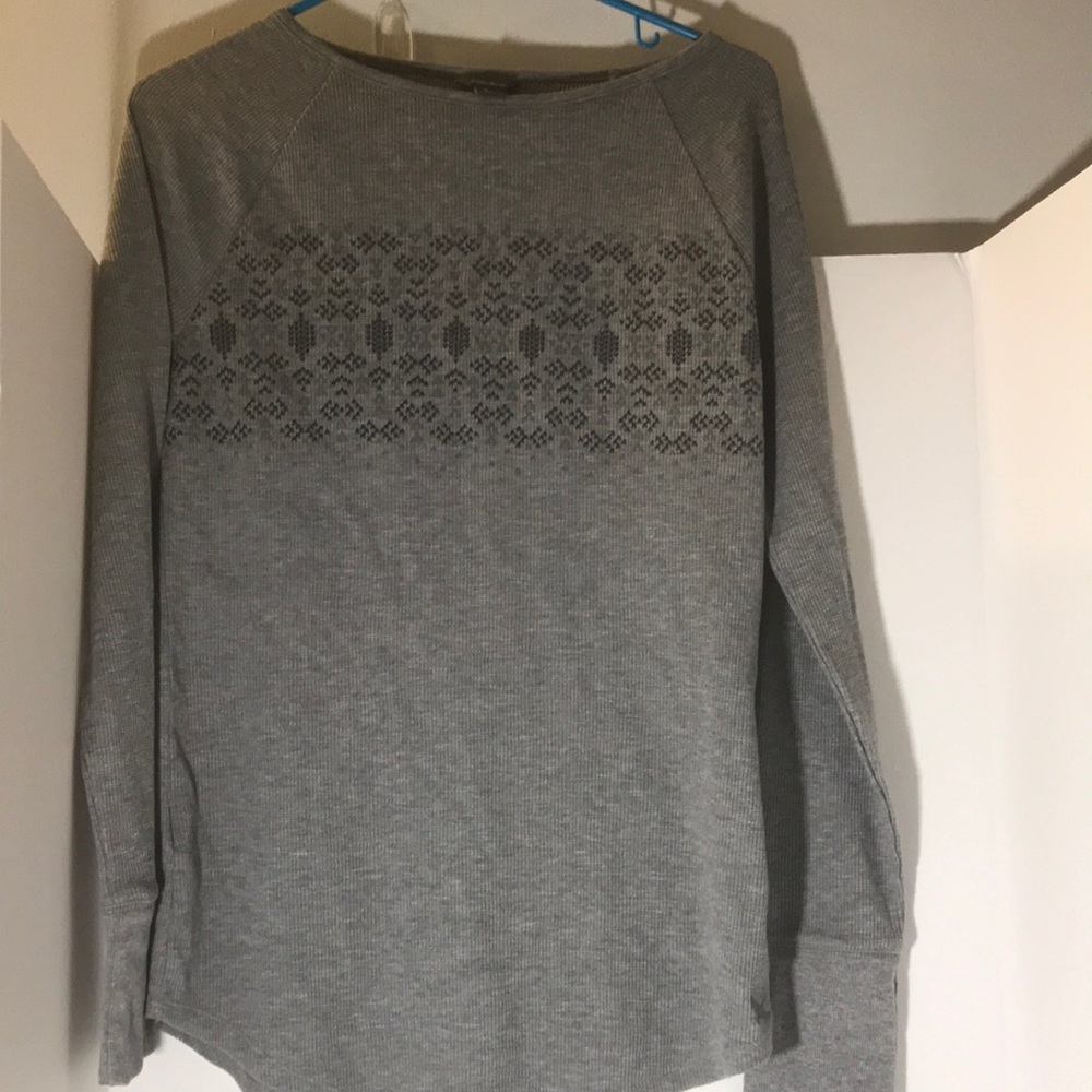 Eddie Bauer top size L long sleeves gray 59% Cotton 39%polyester 2%spandex